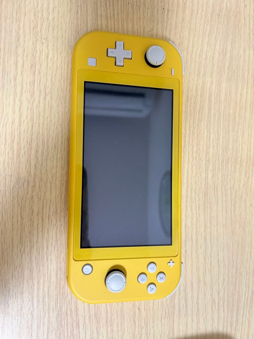 Nintendo Switch Lite イエロー ケース&充電器付き