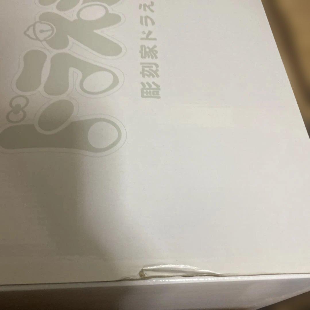 彫刻家ドラえもん White Ver.