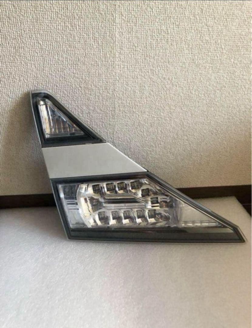 20 後期 ヴェルファイア 純正 テール 左 ガーニッシュ 側 点灯確認済 美品