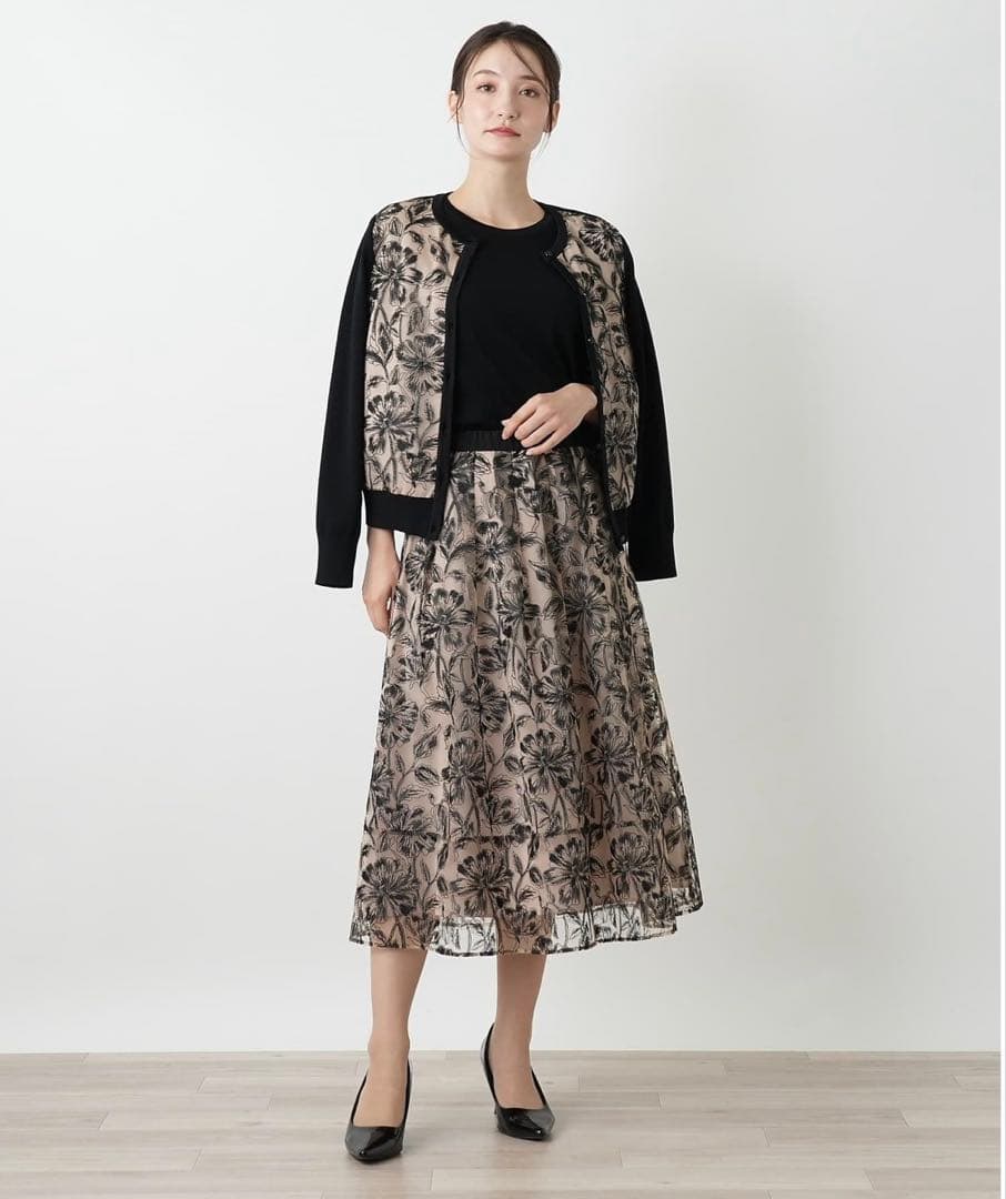 美品 レリアン ブールジュ ボタニカル柄シアースカート