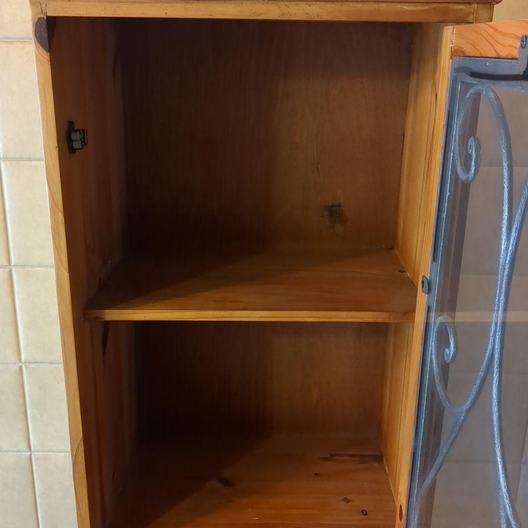 【値下げしました】パイン材　ガラスアイアンキャビネット　店舗什器