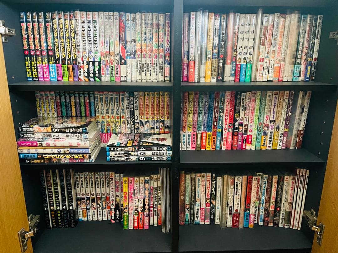 [写真追加] 漫画＆ライトノベルまとめ売り　目算約2200冊