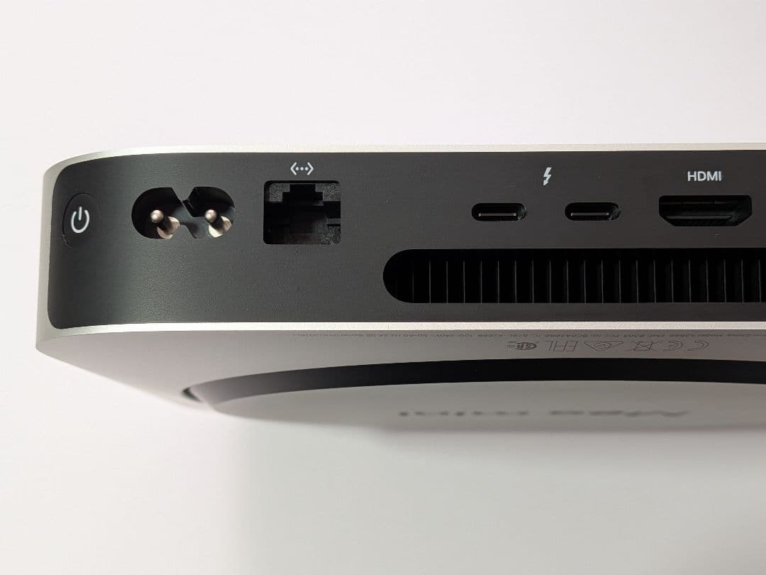 新品同様 Apple Mac mini M2 8GB/256GB