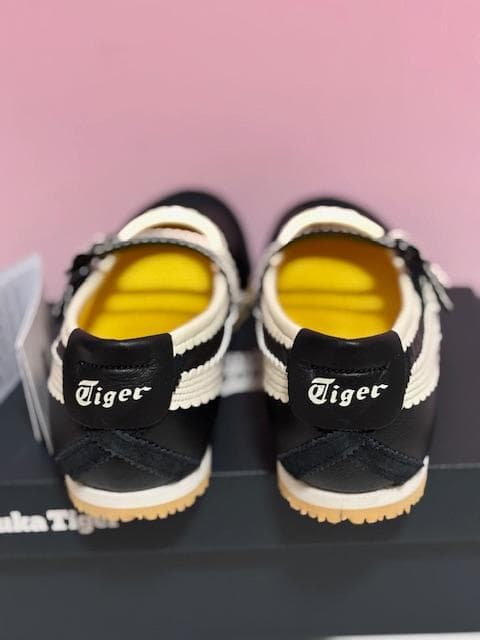 Onitsuka Tiger MEXICO 66 TGRS 23cm 新品未使用