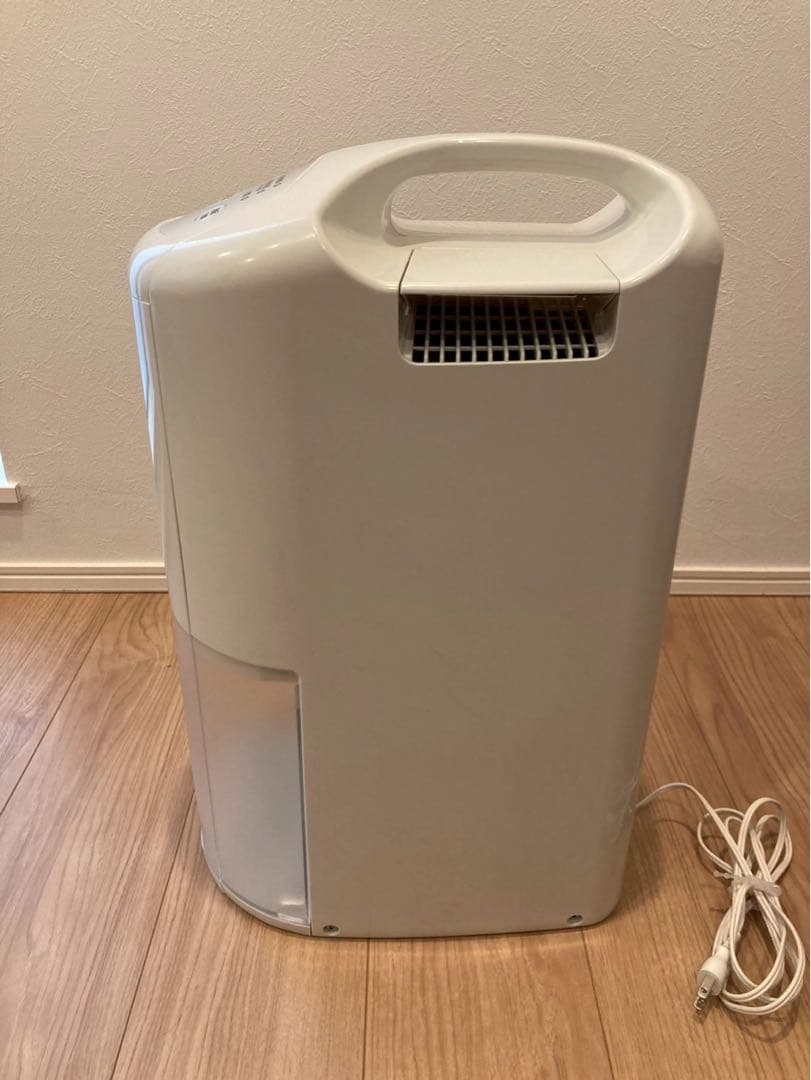 【ジメジメ梅雨に】CORONA除湿器（良品:使用回数2回）