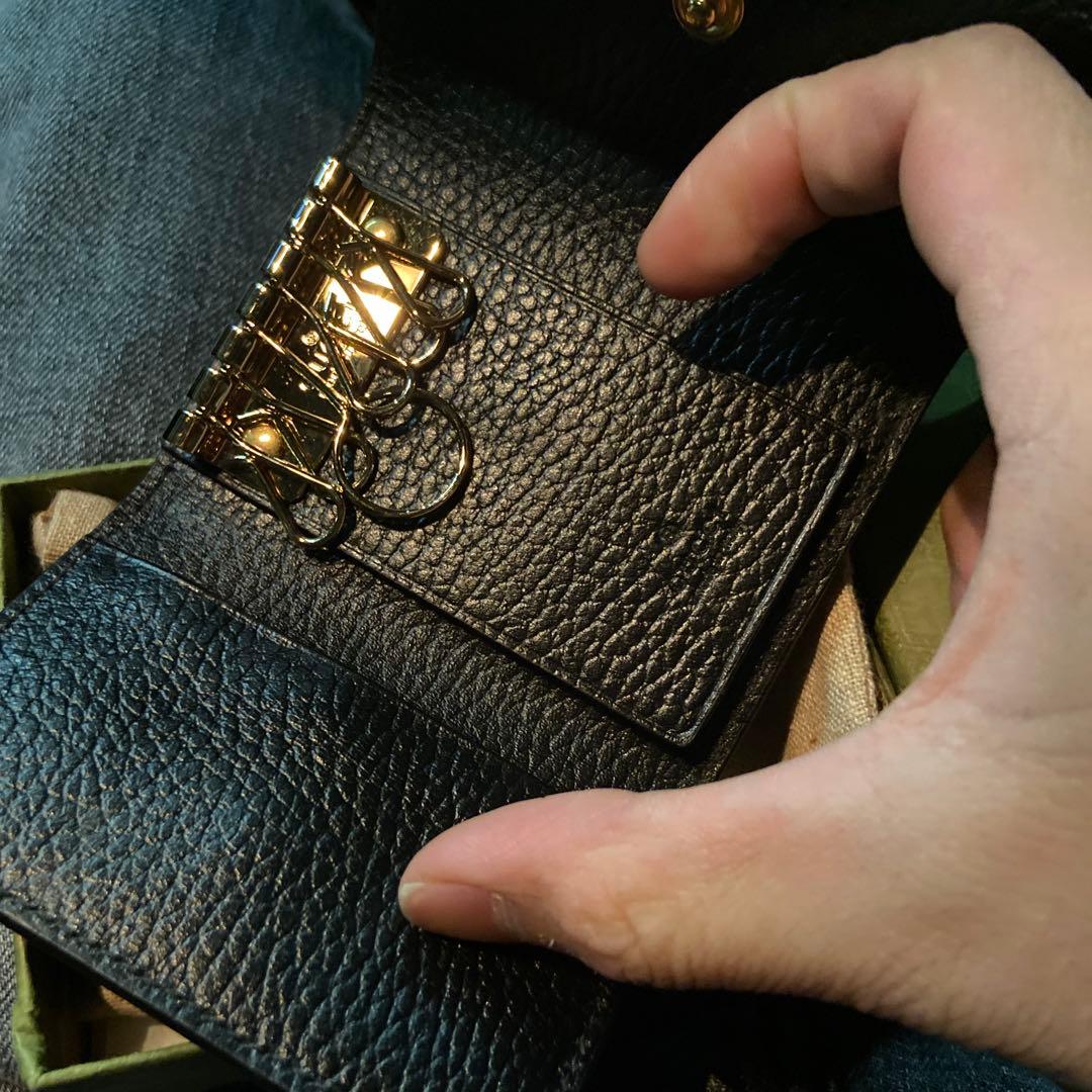 GUCCI ブラックレザーキーケース