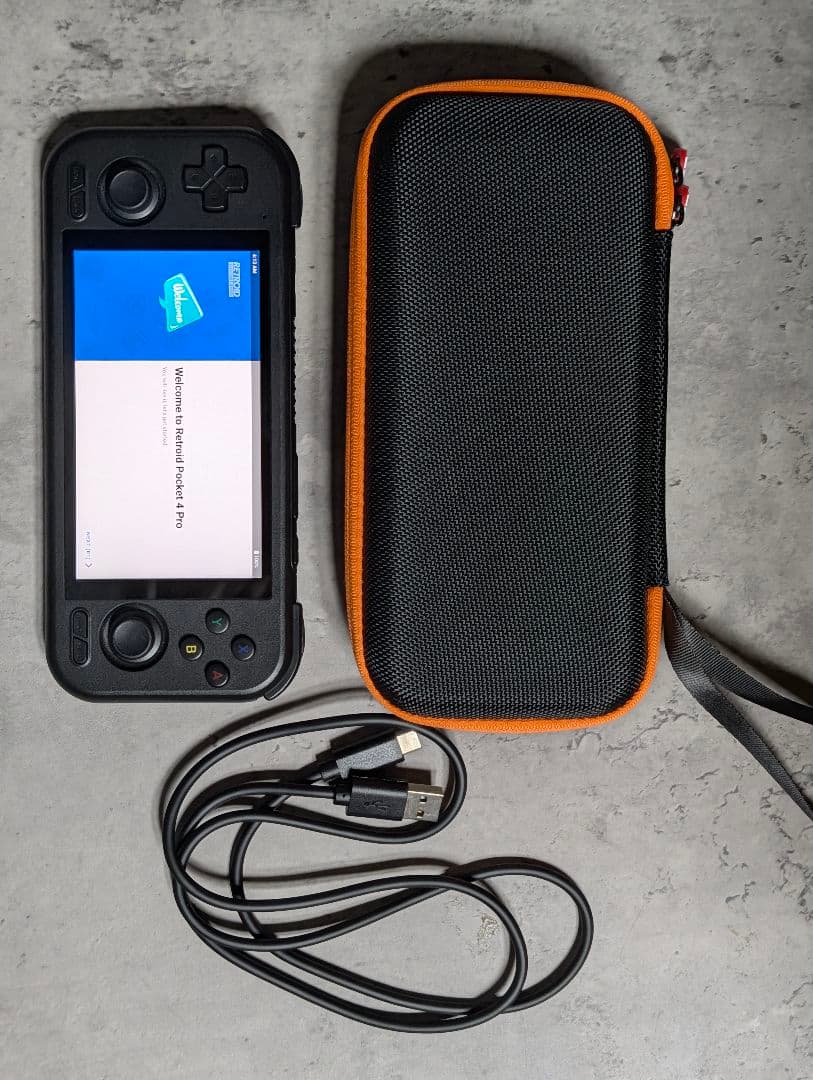 Retroid Pocket 4 Pro そしてキャリングケース