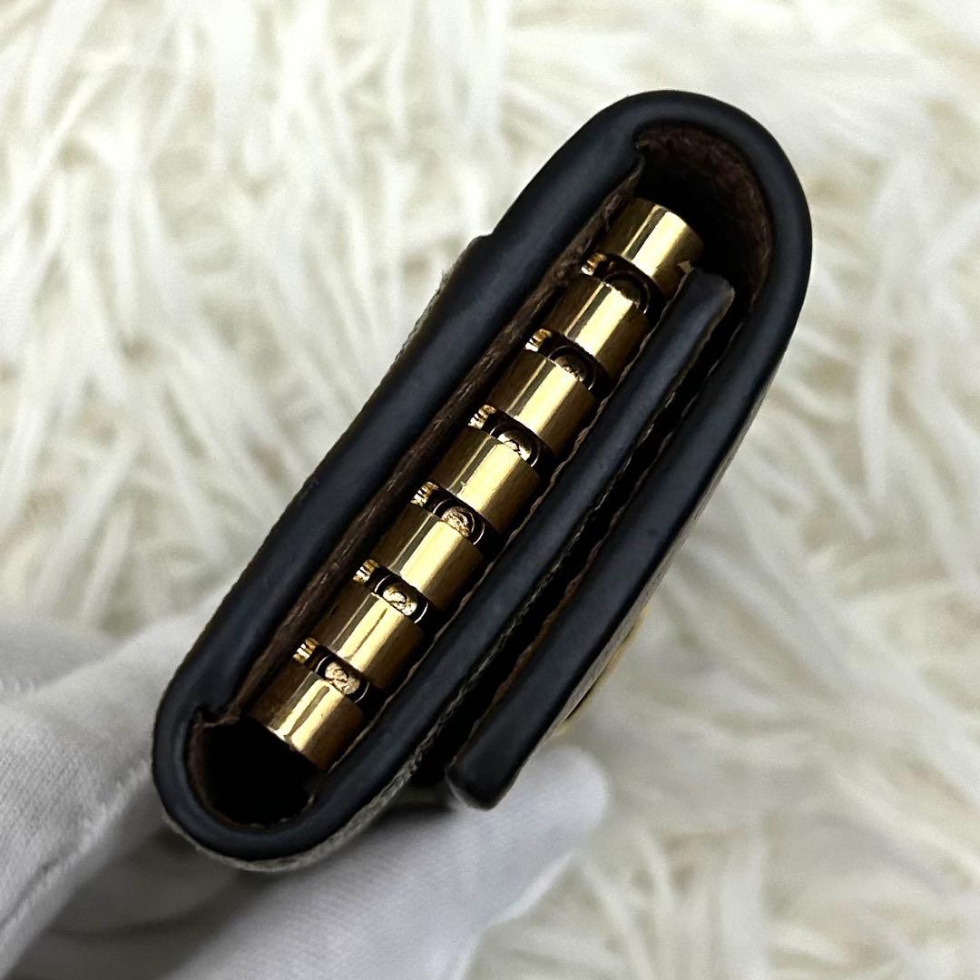 【美品】GUCCI GG柄 GGマーモント コーティング6連 キーケース