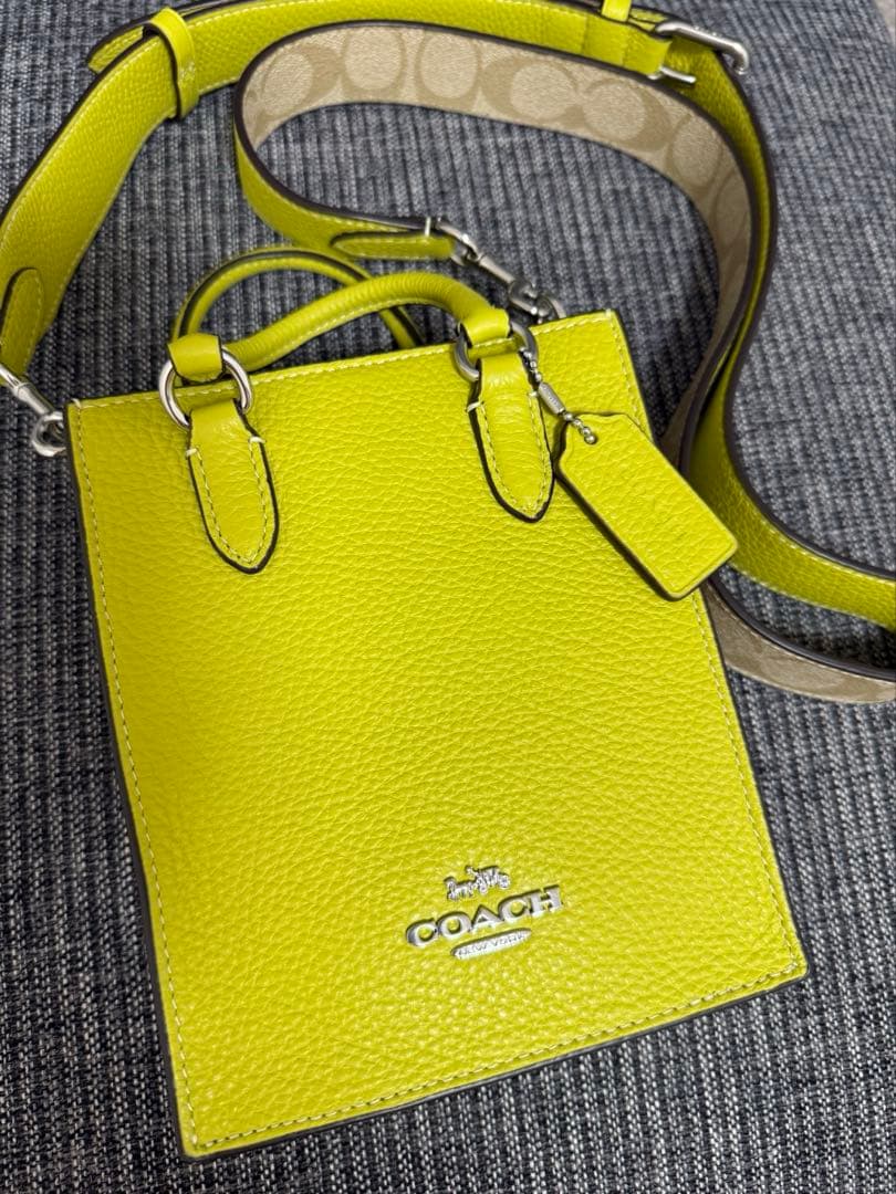 新品未使用！COACH コーチ ミニ　トートバッグ　シグネチャー　キャンバス