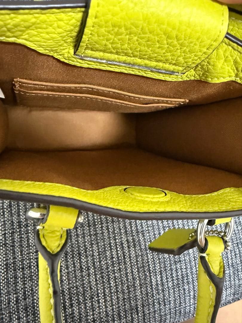 新品未使用！COACH コーチ ミニ　トートバッグ　シグネチャー　キャンバス