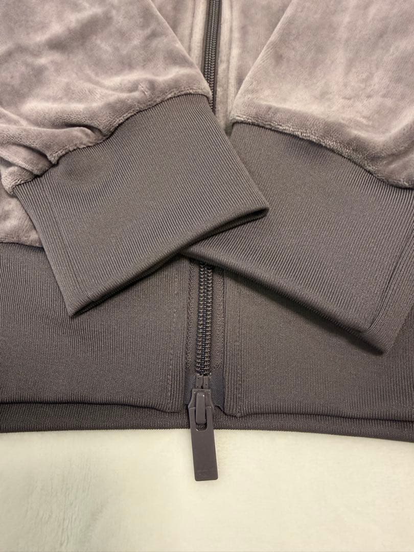 完売品‼️新品　アディカラーSST ベロアトラックトップ　JX1562 ジャージ