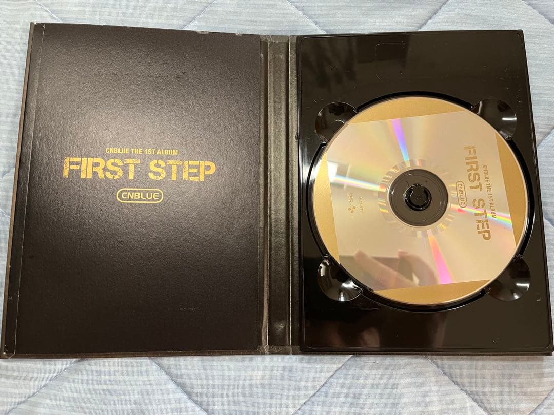CNBLUE サイン入りファーストアルバム