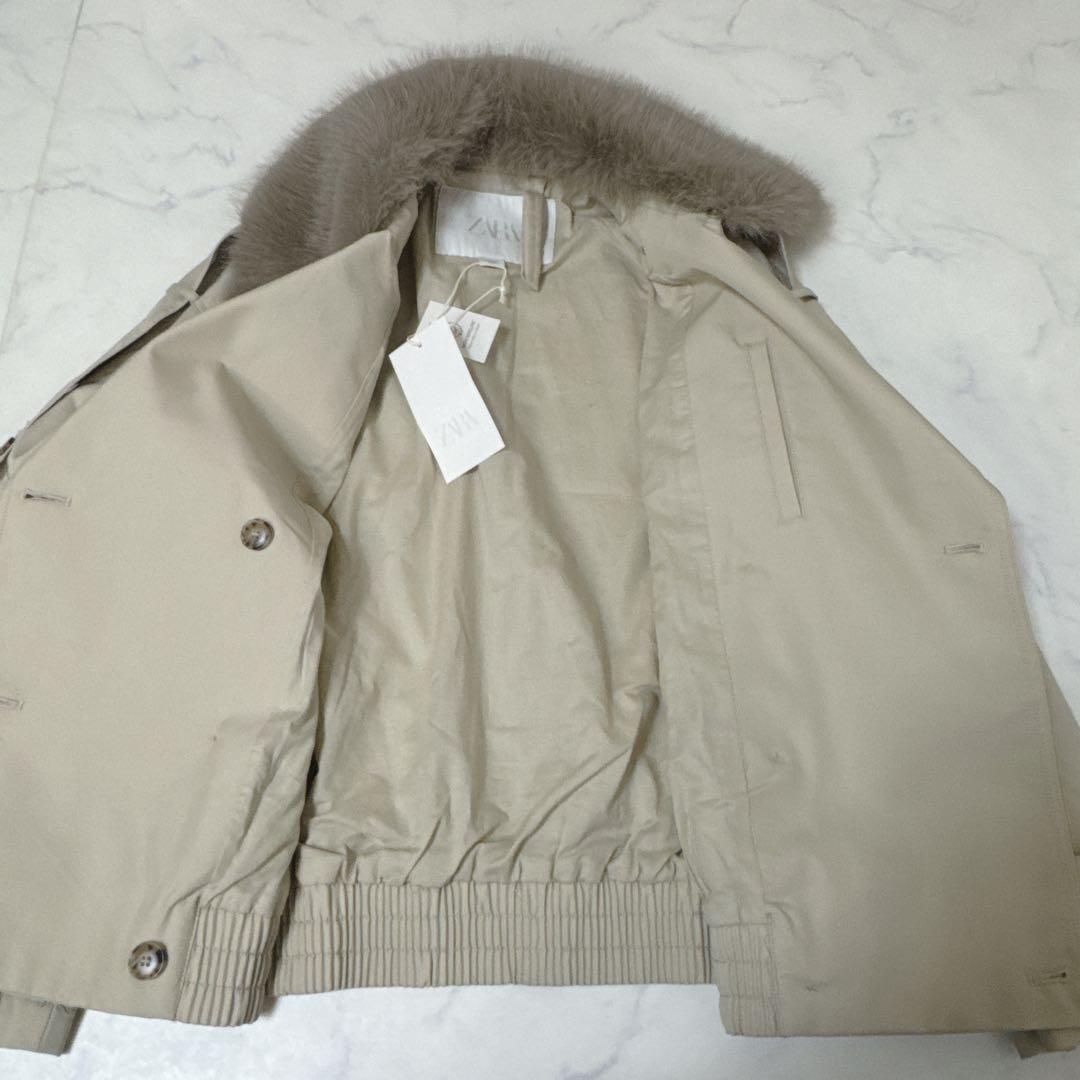 ✨新品未使用✨ZARA ベージュ ショートトレンチコート ファー付き