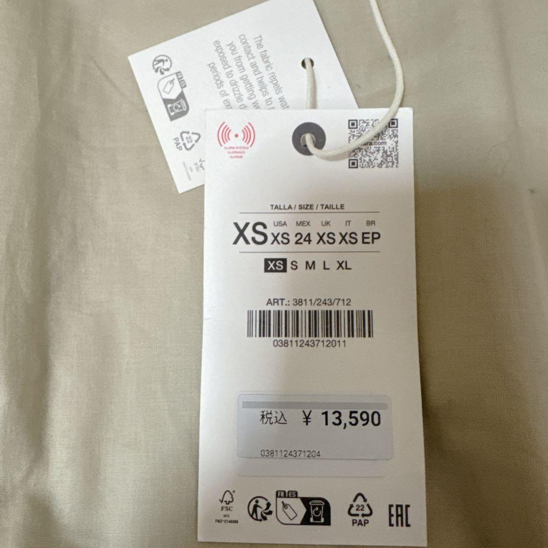 ✨新品未使用✨ZARA ベージュ ショートトレンチコート ファー付き