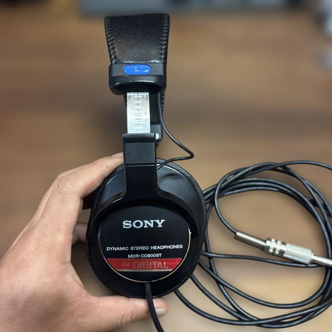 く*】様 SONY MDR-CD900ST ほとんど未使用
