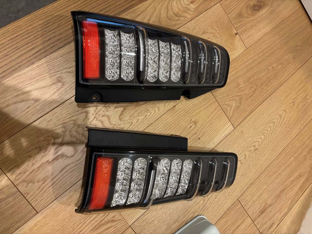 諦メール 　MBROLEDテールランプクリアブラック　jb23