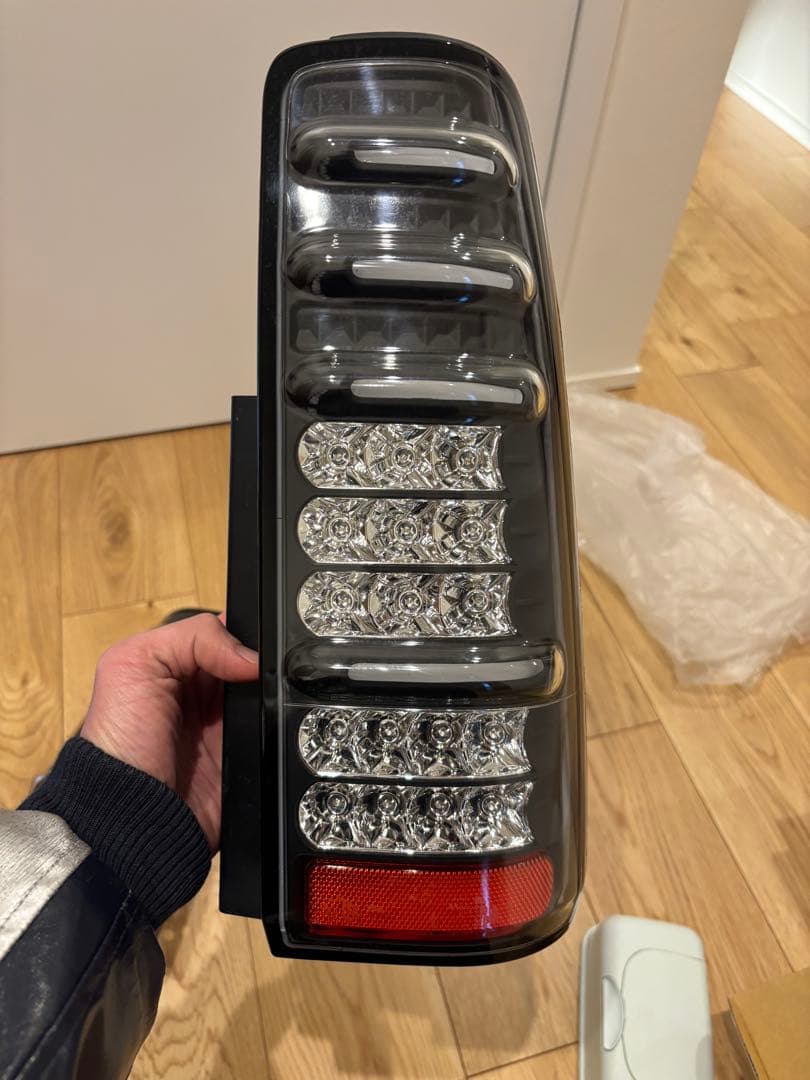 諦メール 　MBROLEDテールランプクリアブラック　jb23