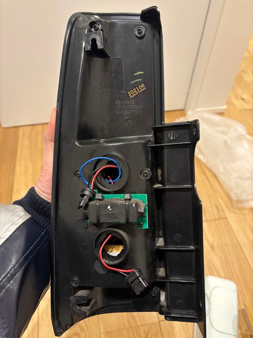 諦メール 　MBROLEDテールランプクリアブラック　jb23