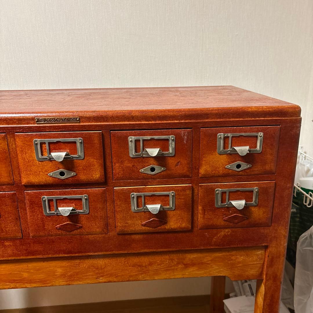 図書館で使われていたキャビネット