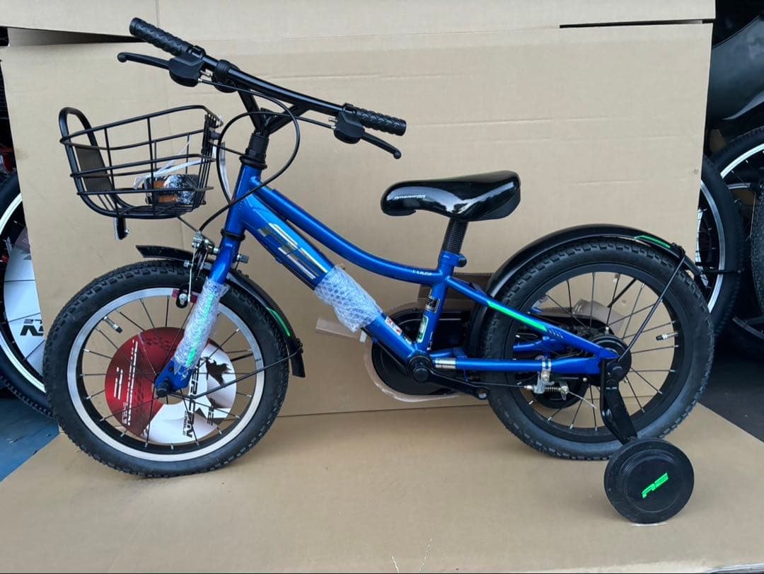 子供用自転車 補助輪付 バスケット付き　新品・未使用品‼️