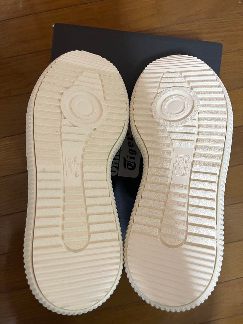 オニツカタイガー デレシティー DELECITY 27.5cm