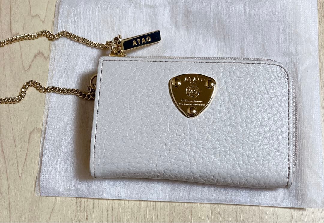 極美品‼️ATAO アタオ　ベル/キーケース+ミニ財布　アイビスホワイト　小銭入れ
