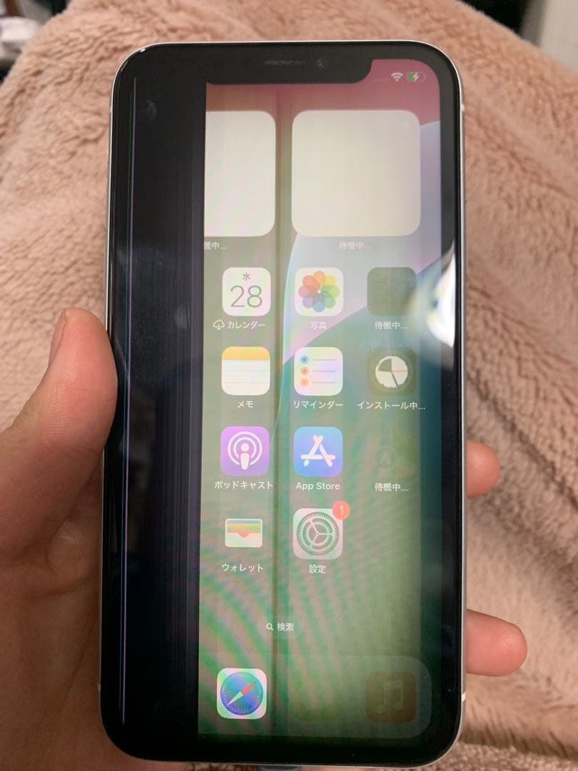 Apple iPhone XR ホワイト ※画面不良のみ すぐ使える