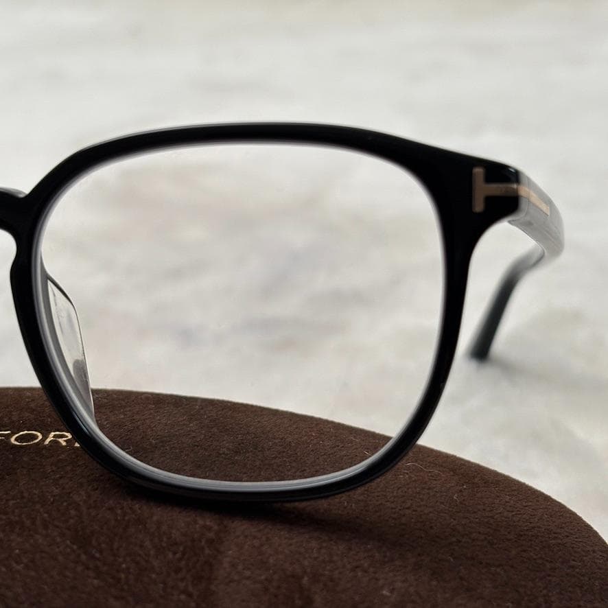 美品　TOM FORD トムフォード TF5797　アジアンフィット　ケース付