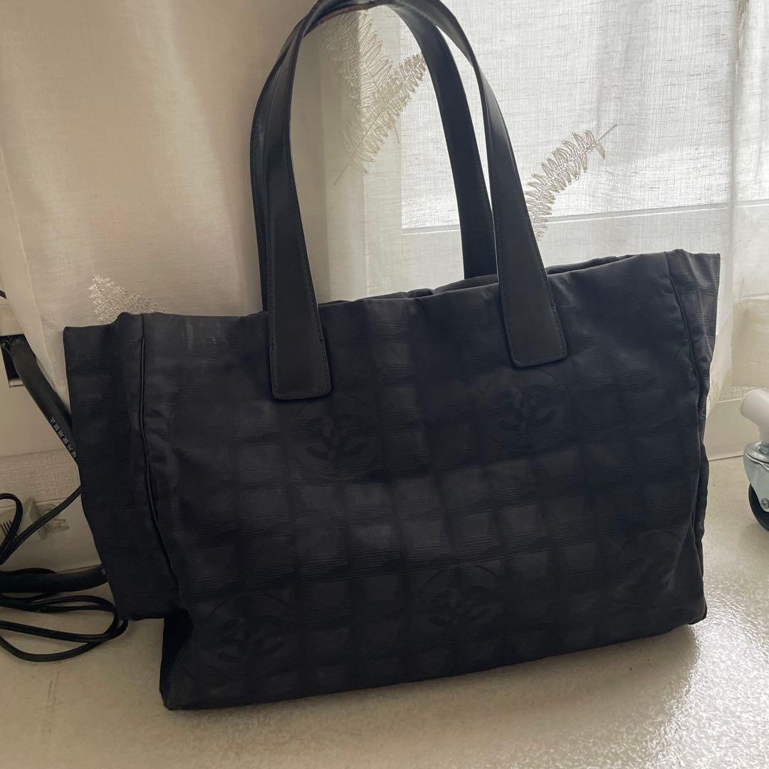 CHANEL ブラック トートバッグニュートラベルライントートMM 黒