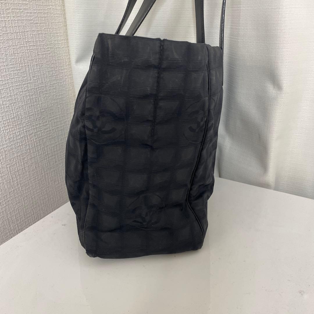 CHANEL ブラック トートバッグニュートラベルライントートMM 黒