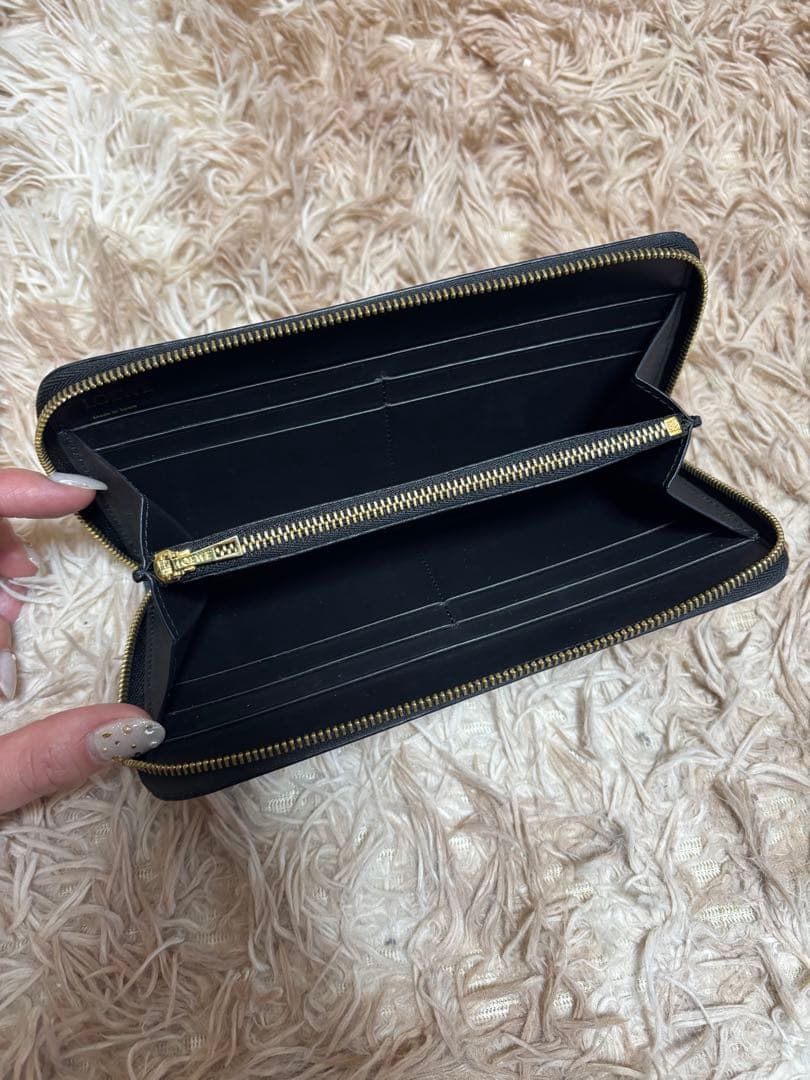 LOEWE 長財布