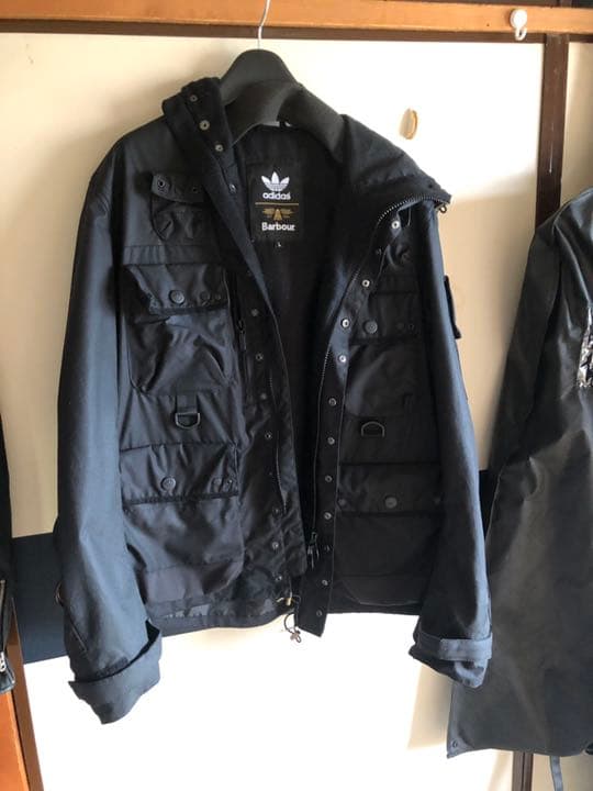 ら*る様 アディダスとバボラーのコラボ