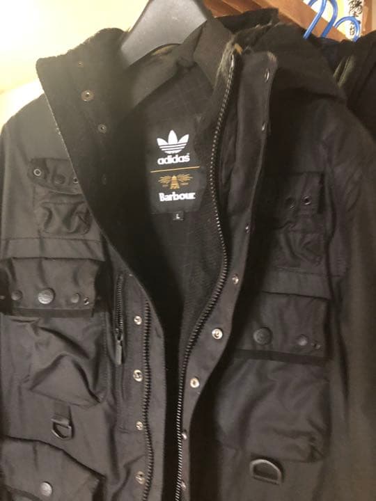 ら*る様 アディダスとバボラーのコラボ