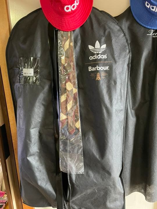 ら*る様 アディダスとバボラーのコラボ