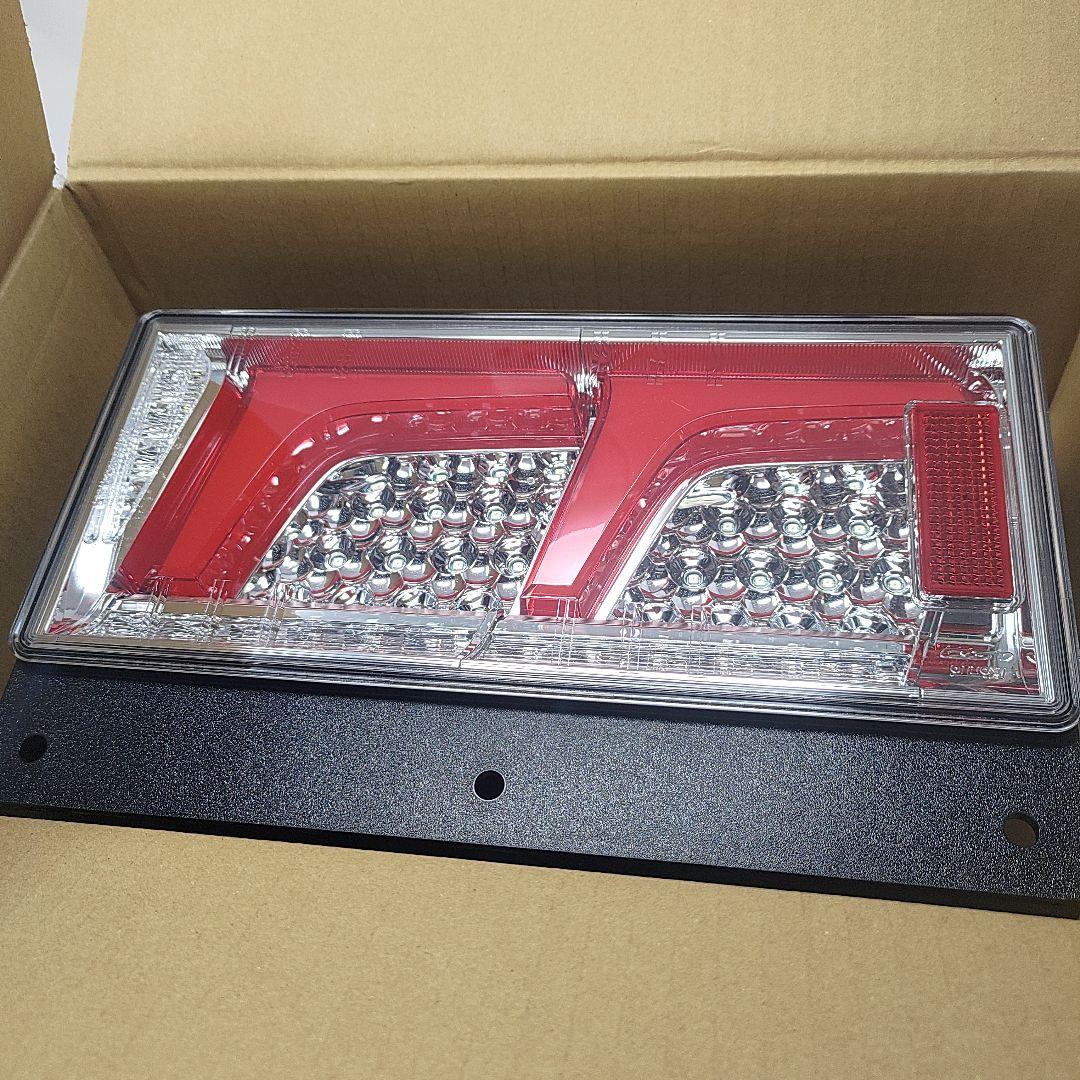 Koito トラック用 LEDリアコンビネーションランプ 2連タイプ　右