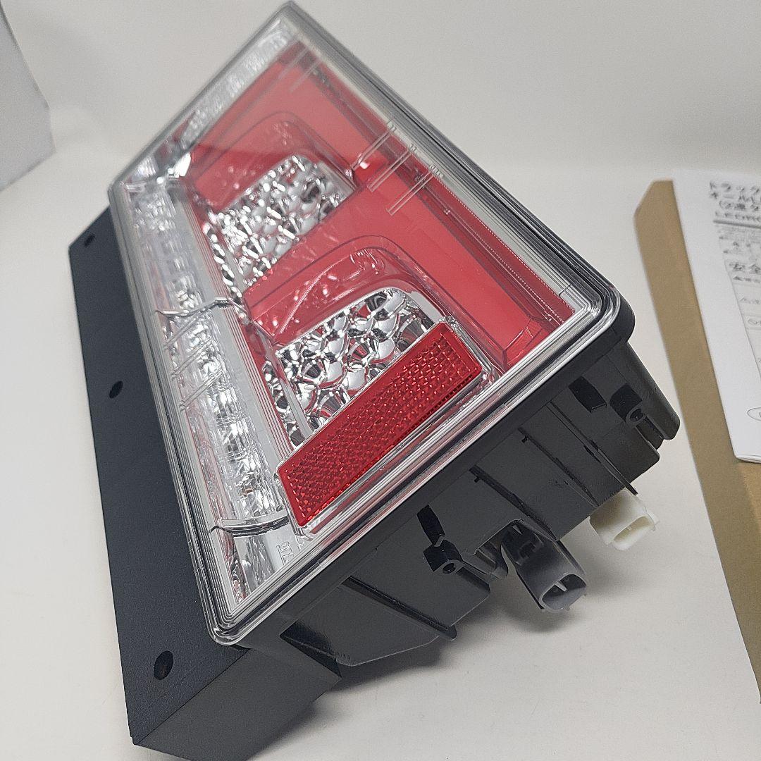 Koito トラック用 LEDリアコンビネーションランプ 2連タイプ　右