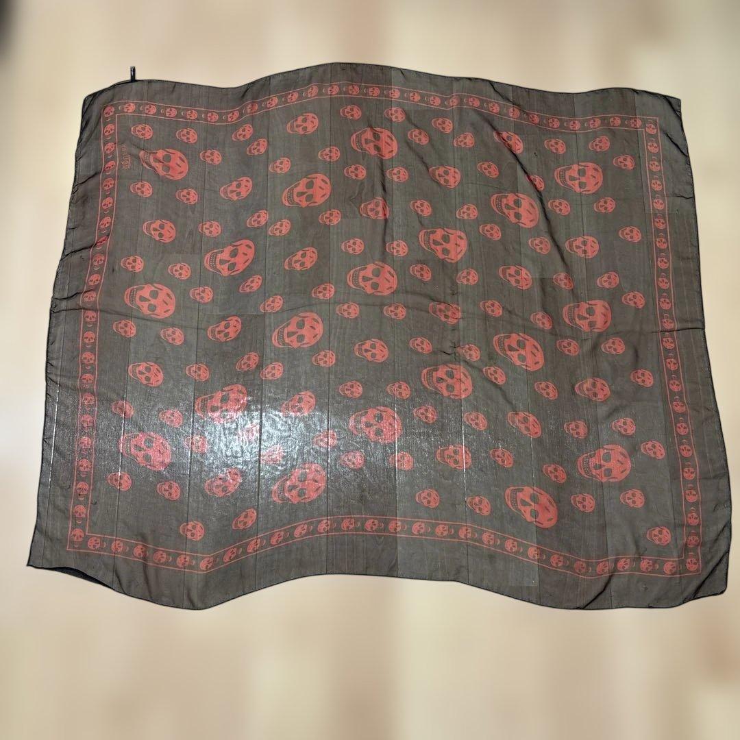 alexander mcqueen スカーフ スカル レッド