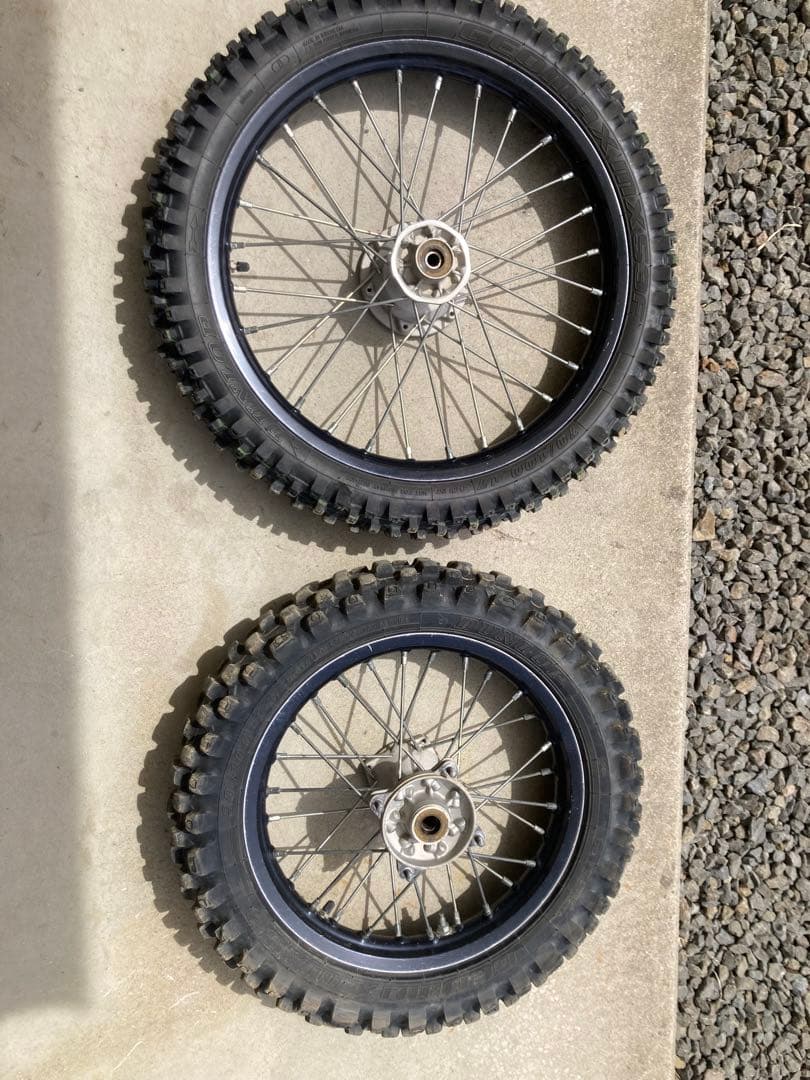 KX85スモール ホイールタイヤ前後 引取り19,000円で！