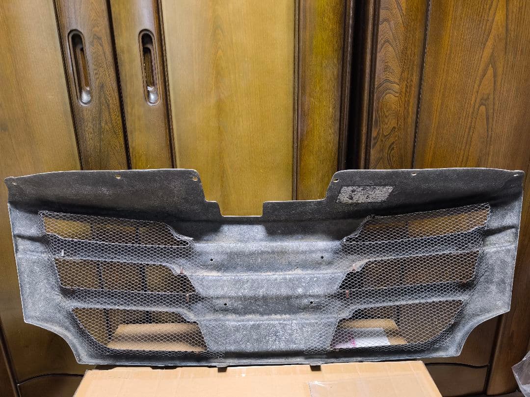 E52　エルグランド　フロントグリル　レジーナ　フレーダーマウス　カスタム　社外