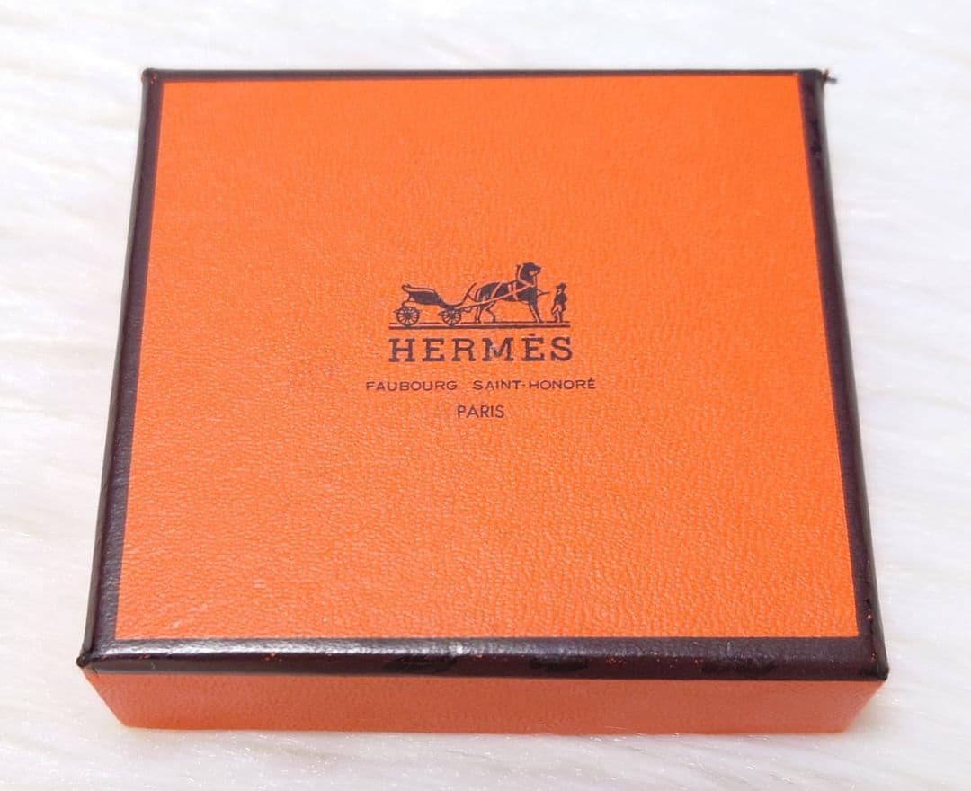 美品　エルメス　セリエ　チャーム　ペンダントトップ　ゴールド　箱付き