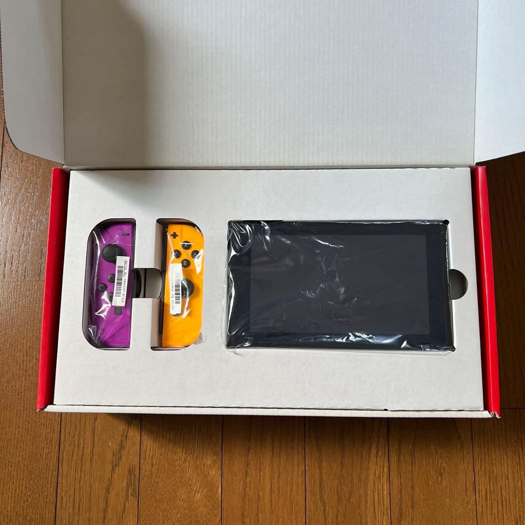 Nintendo Switch 本体 + Mario Kart 8 Deluxe