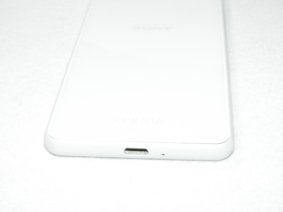 良品 SONY Xperia 10 II SOV43 ホワイト SIMフリー
