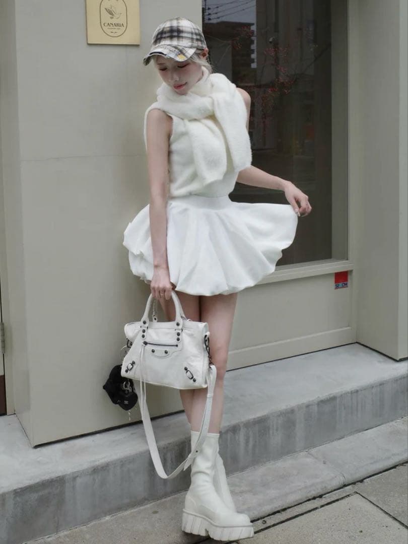 新品・未開封♡Darich♡ボリュームバルーンミニスカート　(WHT・FL)