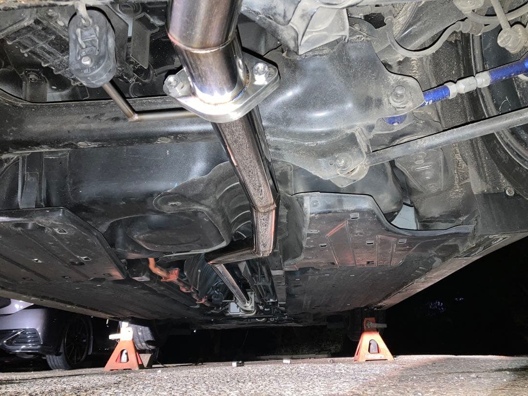 アコードハイブリッド CR7 ワンオフストレートマフラー