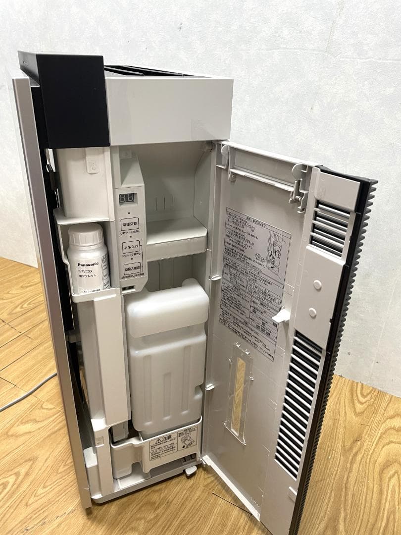 Y♢265 パナソニック 空間除菌脱臭機 ジアイーノ　F-MV3000