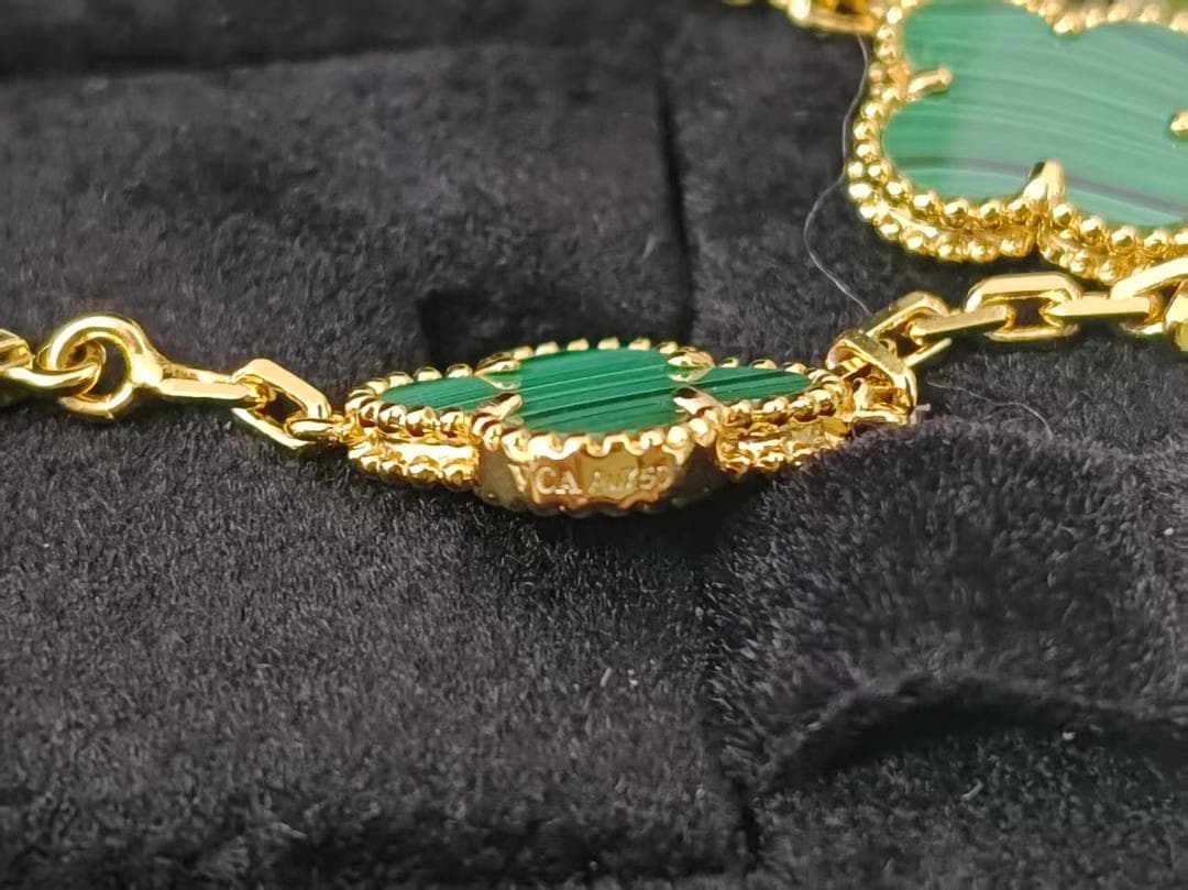 750YG イエローゴールド マラカイト 孔雀石 VCARL80900