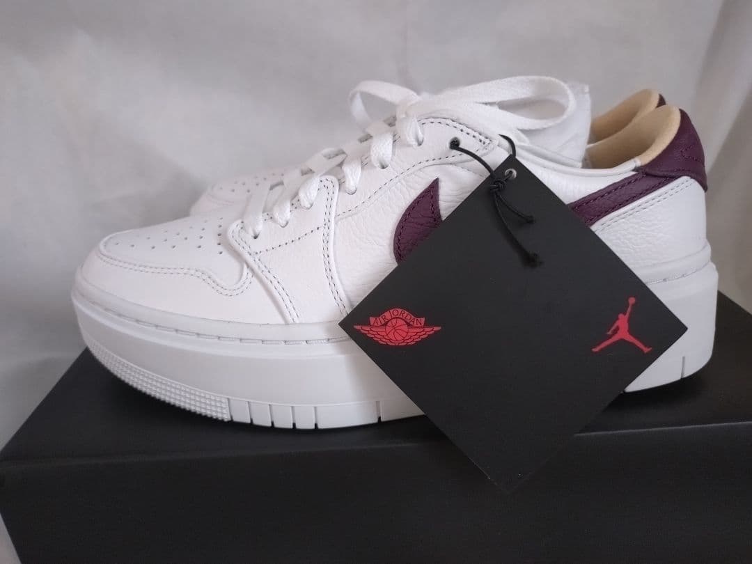 ナイキNIKE【新品未使用】エアジョーダン1エレベート25cm　ホワイトパープル