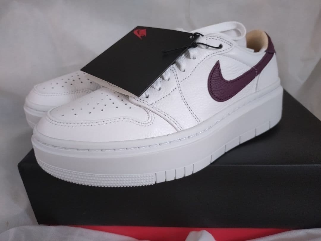 ナイキNIKE【新品未使用】エアジョーダン1エレベート25cm　ホワイトパープル