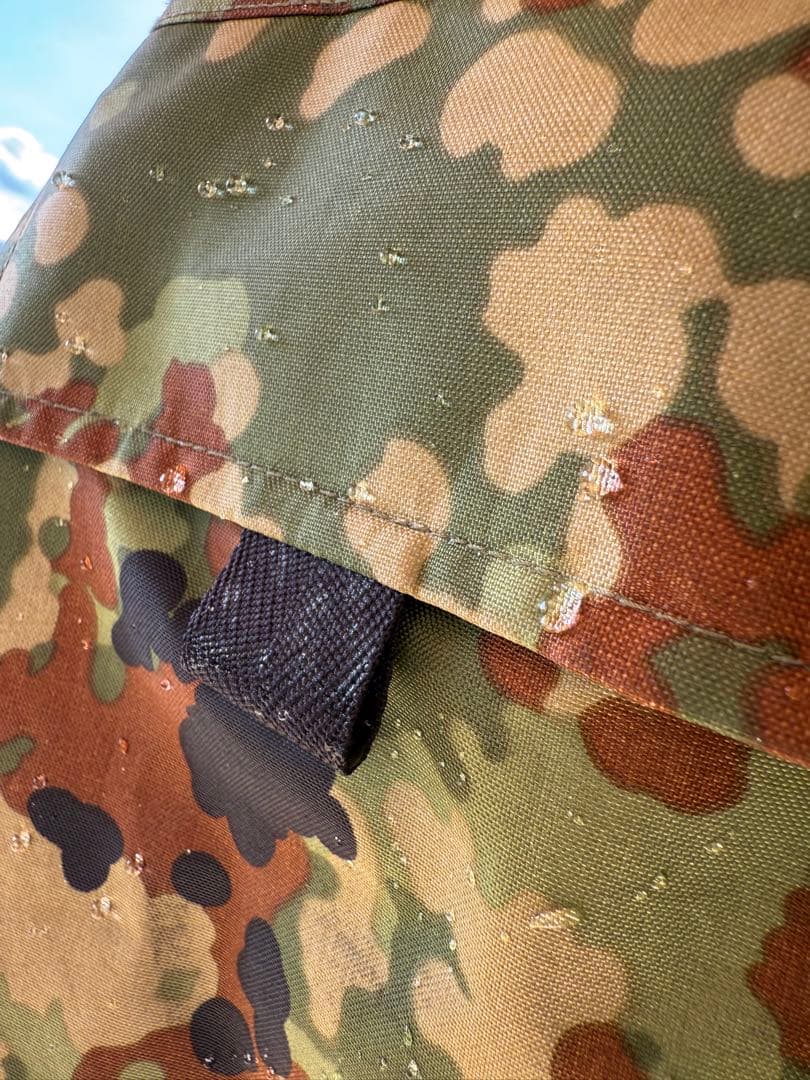 防水加工済み　迷彩雨具　L GORE-TEX