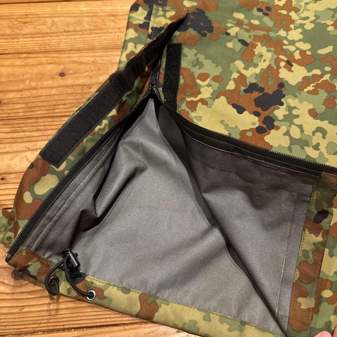 防水加工済み　迷彩雨具　L GORE-TEX